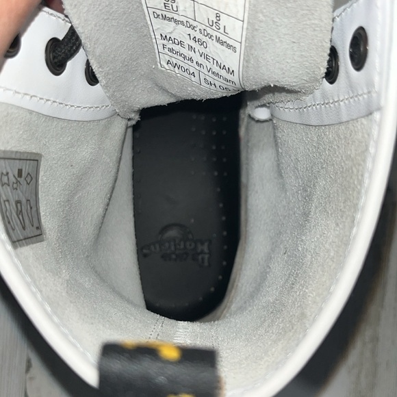Dr. Martens White Combat Boots Size 8 - Picture 9 of 10